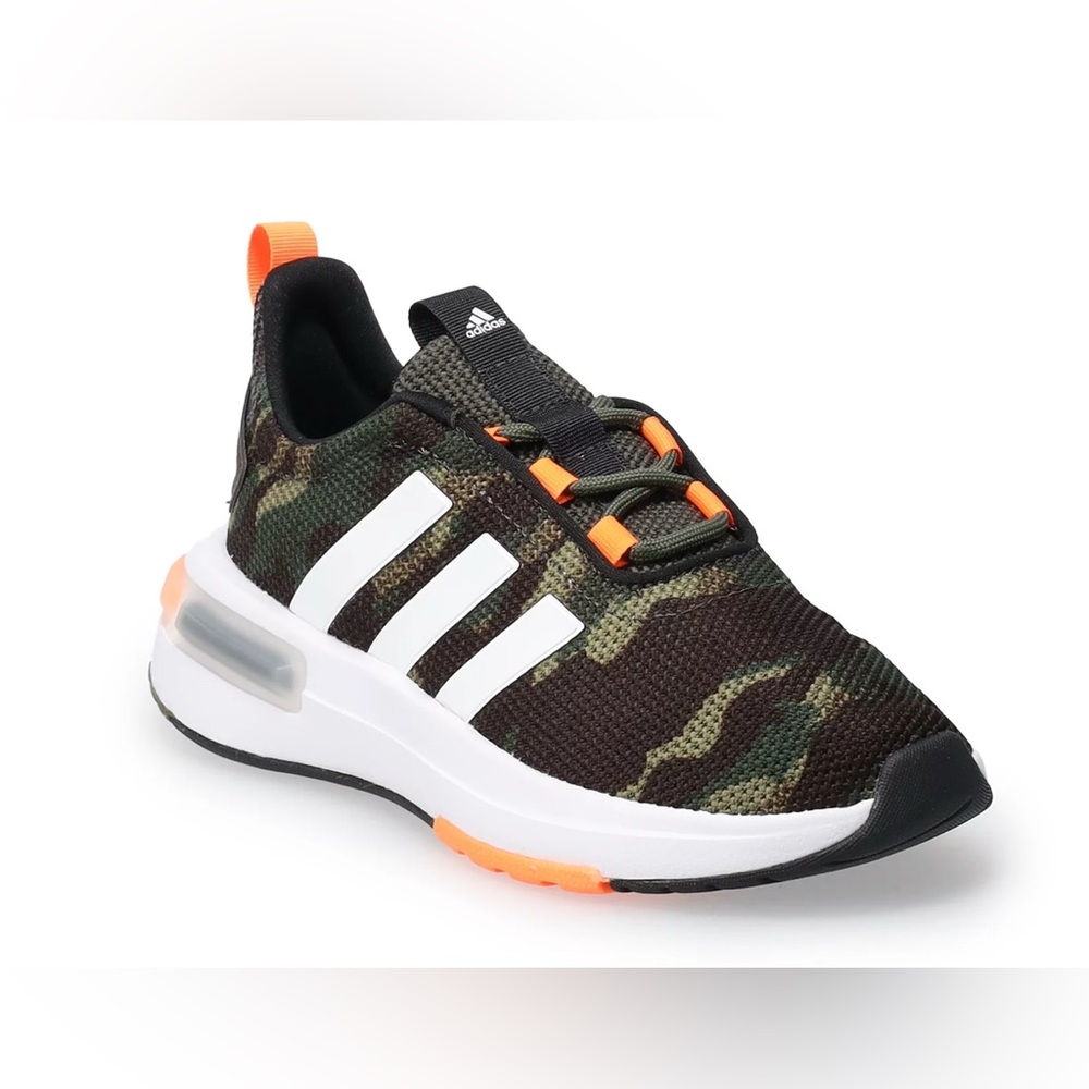 Adidas Racer Tr23 Shadow Olive Camo 3 Stripe Kids Size 6 / Woman’s 7.5-8